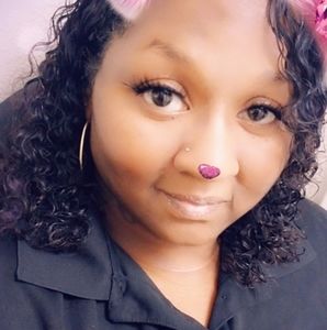 Meet your Posher, Tina